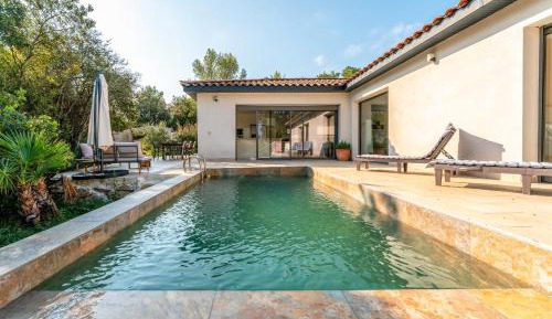 Three-Bedroom Superior Apartment