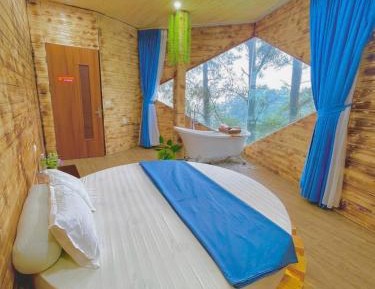 Double Room with Spa Bath