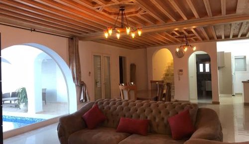 One-Bedroom Villa