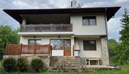 Three-Bedroom Holiday Home 