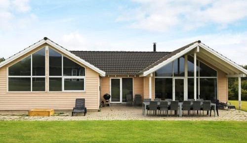 Six-Bedroom Holiday Home