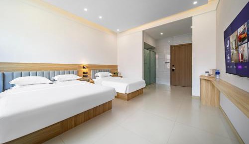 Superior Family Room