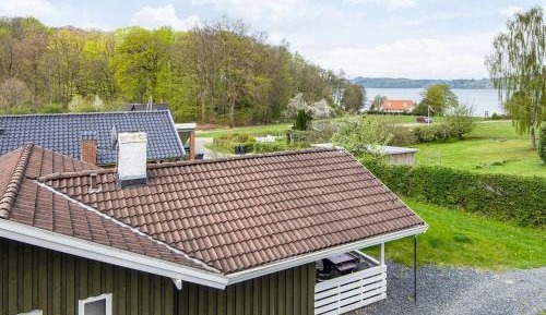 Two-Bedroom Holiday Home