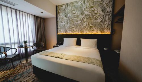Deluxe King Room