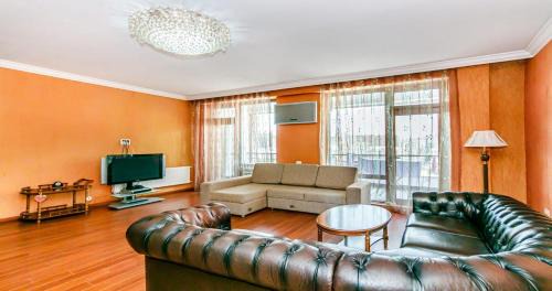 Two-Bedroom Deluxe Apartment