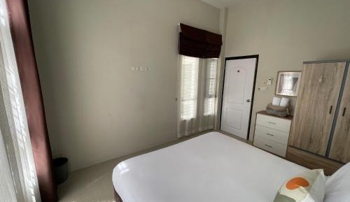 One-Bedroom Apartment - Non-Smoking