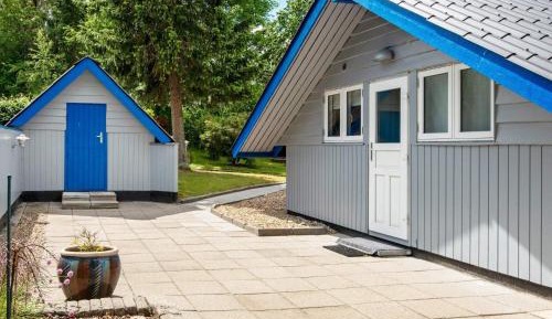 Three-Bedroom Holiday Home 