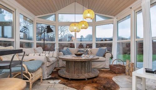 Three-Bedroom Holiday Home 