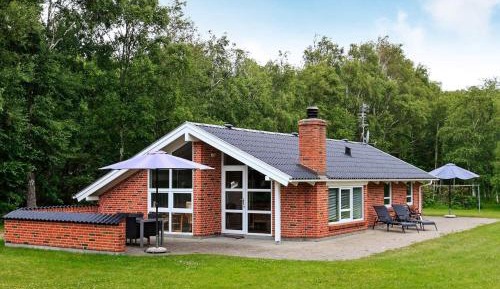 Three-Bedroom Vacation Home 