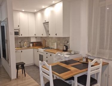 One-Bedroom Apartment with Balcony