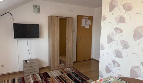 Single Room with Private Bathroom