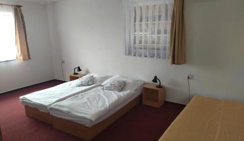 Apartment (4 Adults)