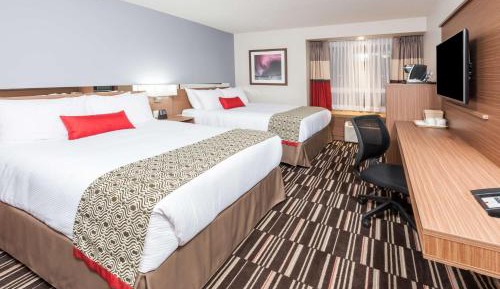 Standard Room - 2 Queens - Non-Smoking - Walk-in Shower