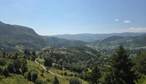 Villa with Garden View