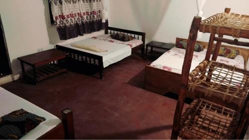 Triple Room with Private Bathroom