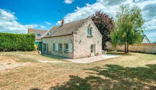 Three-Bedroom Holiday Home 