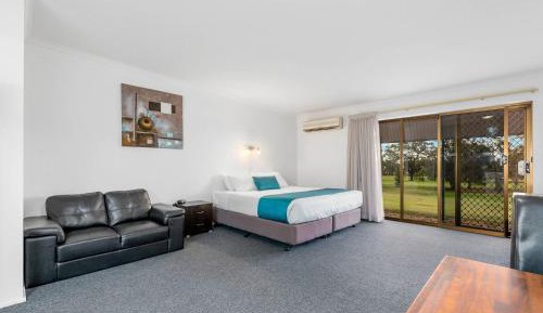 Superior King Studio