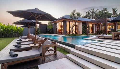 Villa with Private Pool