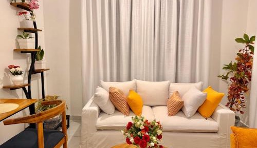 One-Bedroom Apartment with Balcony