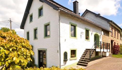 Four-Bedroom Holiday Home