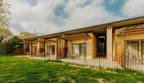 Deluxe Double Room with Bath - In The Corral 