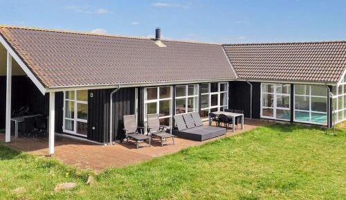 Four-Bedroom Holiday Home