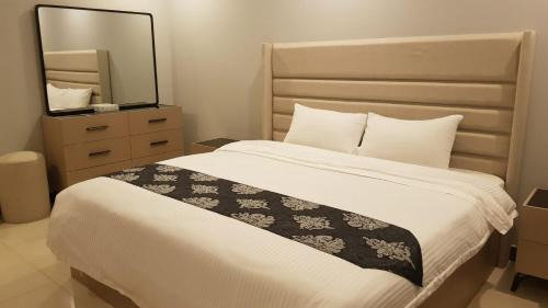 One-Bedroom Deluxe Apartment