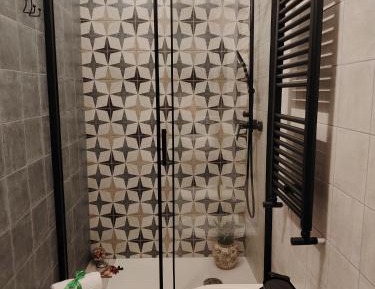 Single Room with Private Bathroom