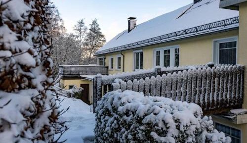Three-Bedroom Holiday Home 