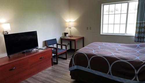 King Studio Suite - Non-Smoking