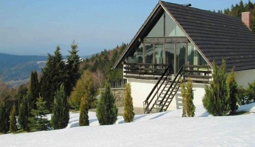 Four-Bedroom Holiday Home