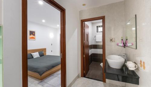 Standard King Room