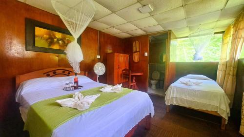 Twin Room with Private Bathroom