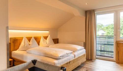 Family Room with Garden View