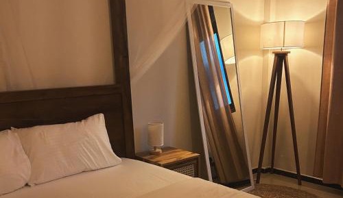 Queen Room with Shared Bathroom