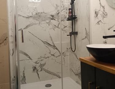 Deluxe One-Bedroom Apartment with Garden View