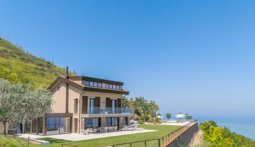 Villa with Sea View