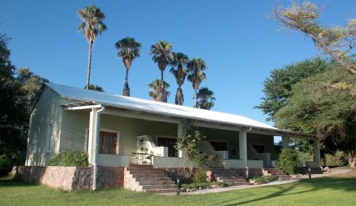 Standard Twin Room with Garden View