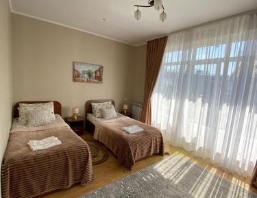 Twin Room with Mountain View