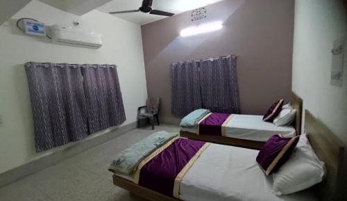 Large Twin Room