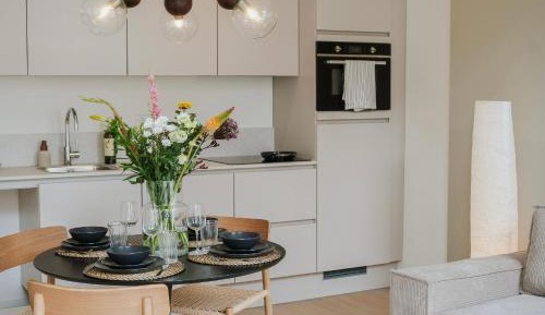 One-Bedroom Apartment with Balcony