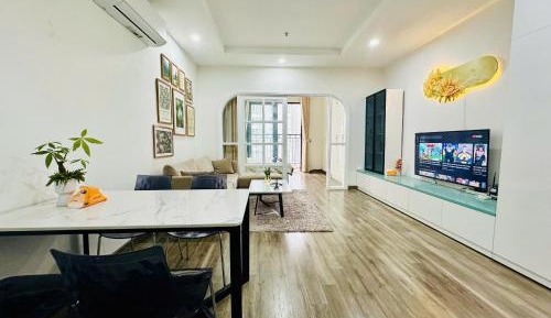 One-Bedroom Apartment with Balcony and Water View