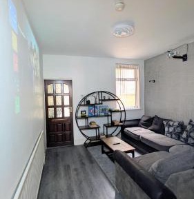 One-Bedroom House