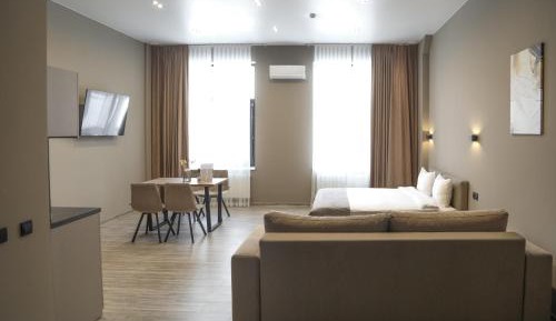 Superior One-Bedroom Apartment