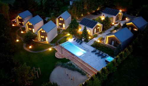 Cottage with Garden View