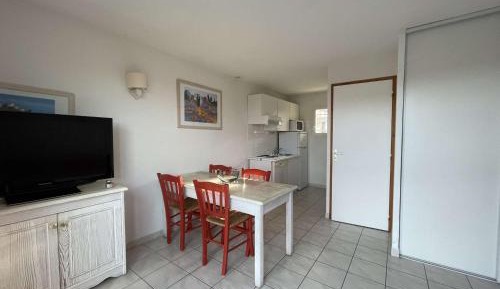 Holiday Home (6 Adults)