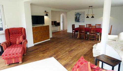 Three-Bedroom Superior Apartment