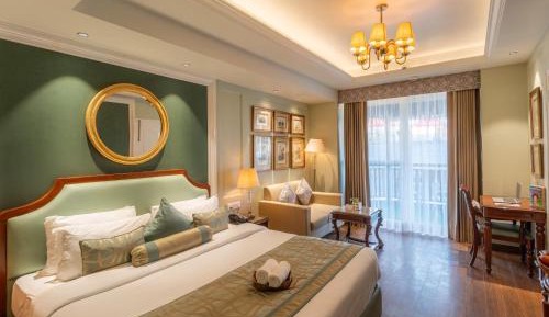 Premium Double Room with balcony And Bathtub B Wing