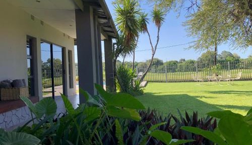 Superior Twin Room with Garden View