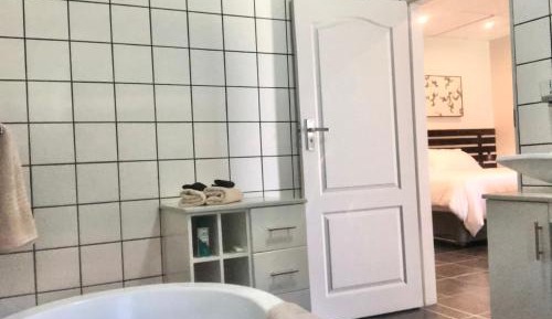 Deluxe Double or Twin Room with Pool View